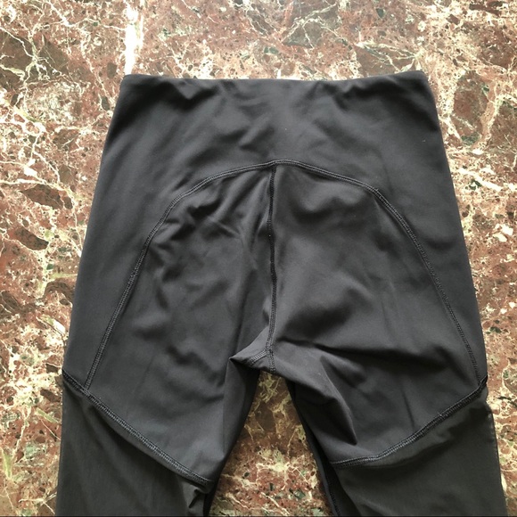 {lululemon} Rush Hour High-Rise 21” Mesh Crop - Picture 10 of 11